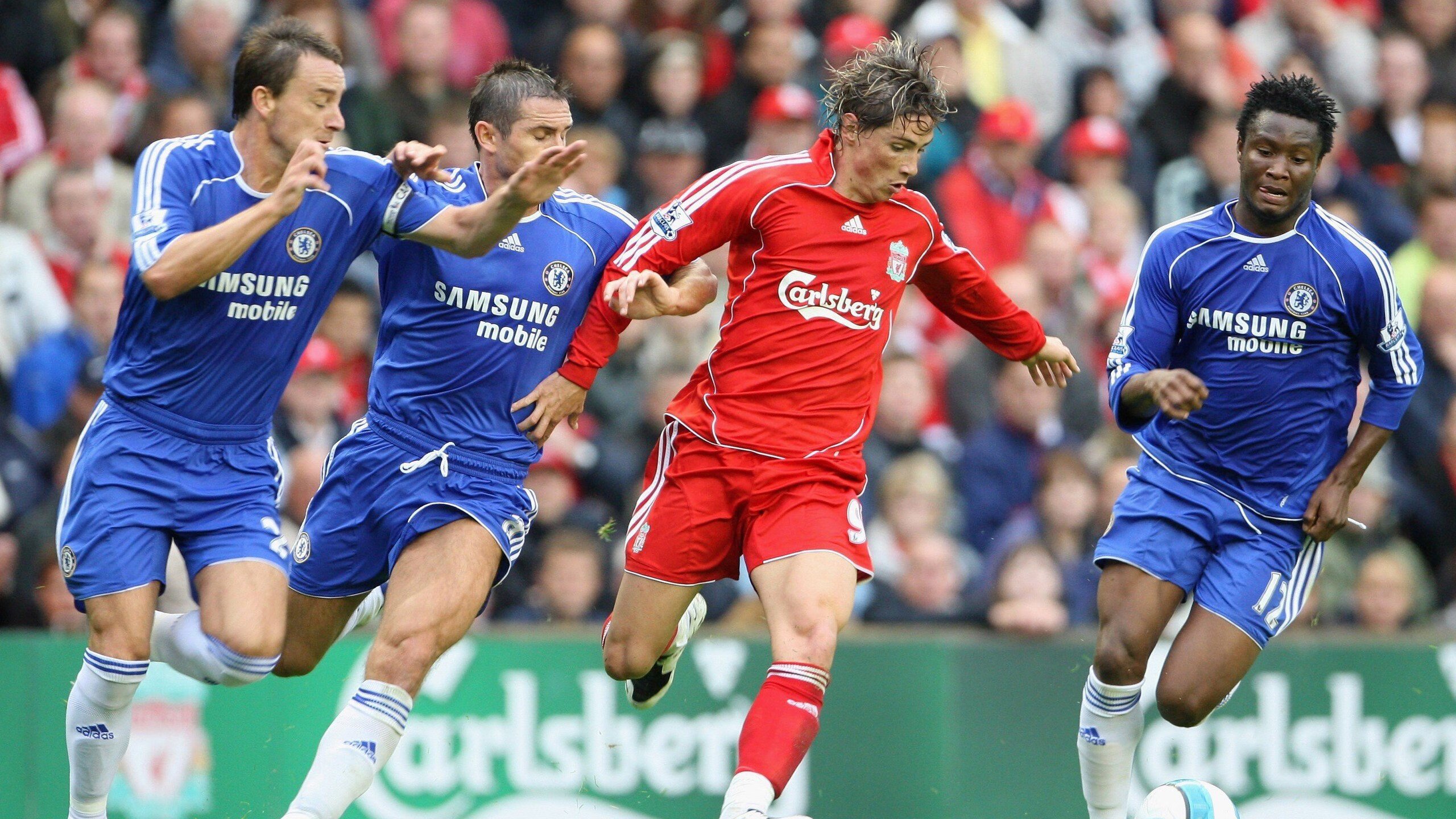 裁判使用新型技术装备提升判罚准确率引发行业关注,裁判的技能素质基础